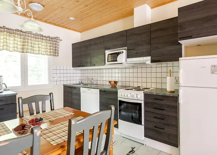 ホリデーパーク Kujanpaeae | Paajoen Vuokramoekit Himos