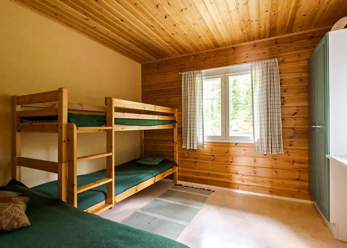 ホリデーパーク Kujanpaeae | Paajoen Vuokramoekit 5*